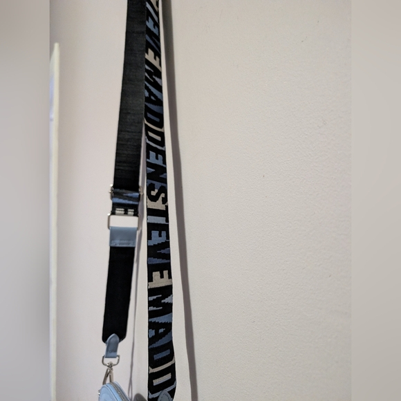 Steve Madden Crossbody Bag - Picture 5 of 8